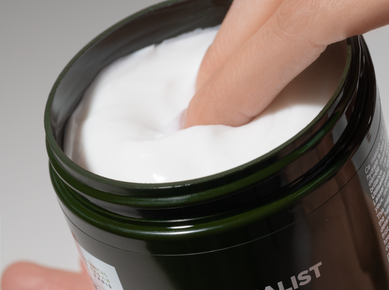 Comment hydrater les cheveux crépus?