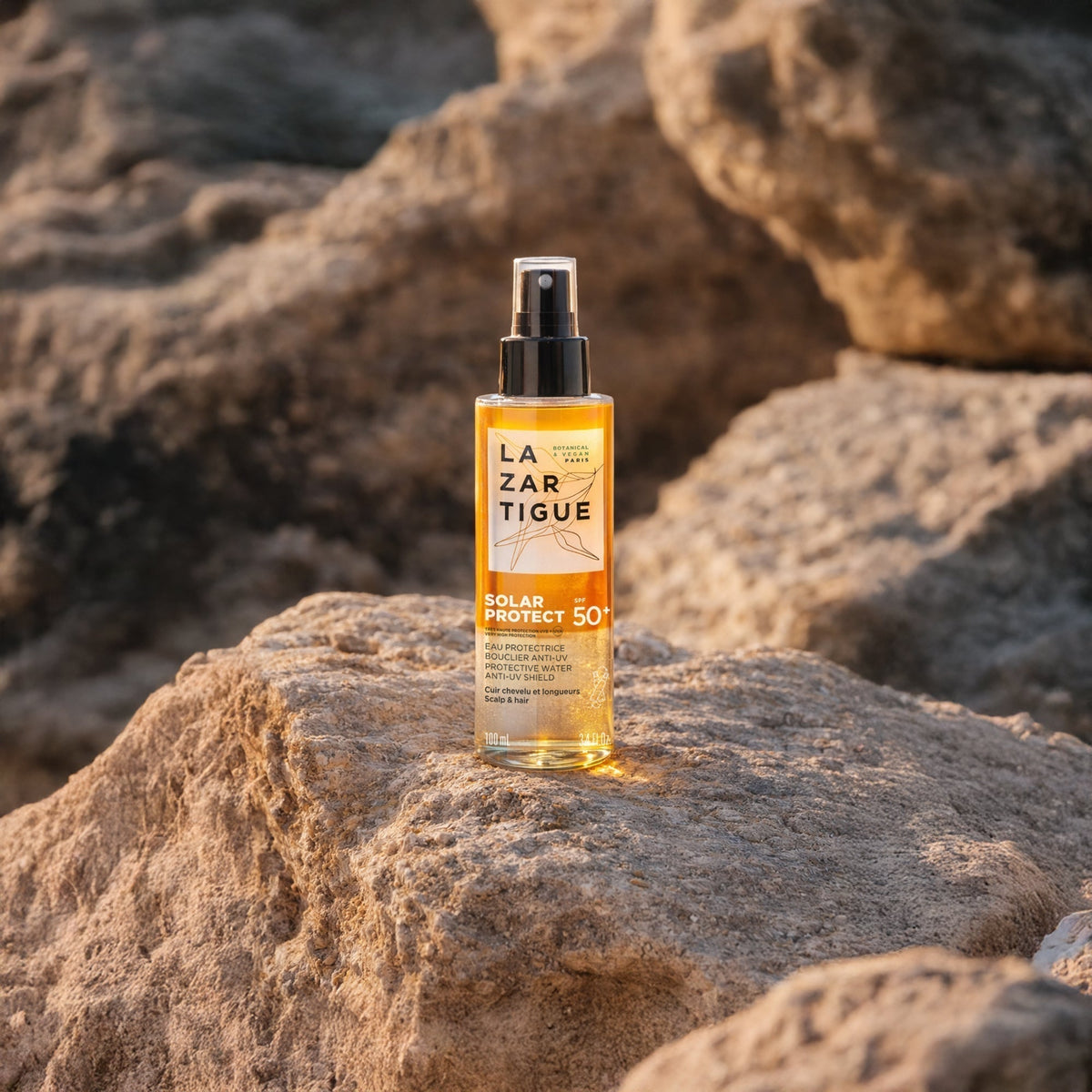 Soleil, chlore, mer : comment protéger ses cheveux en été ? (Gamme solaire Lazartigue)